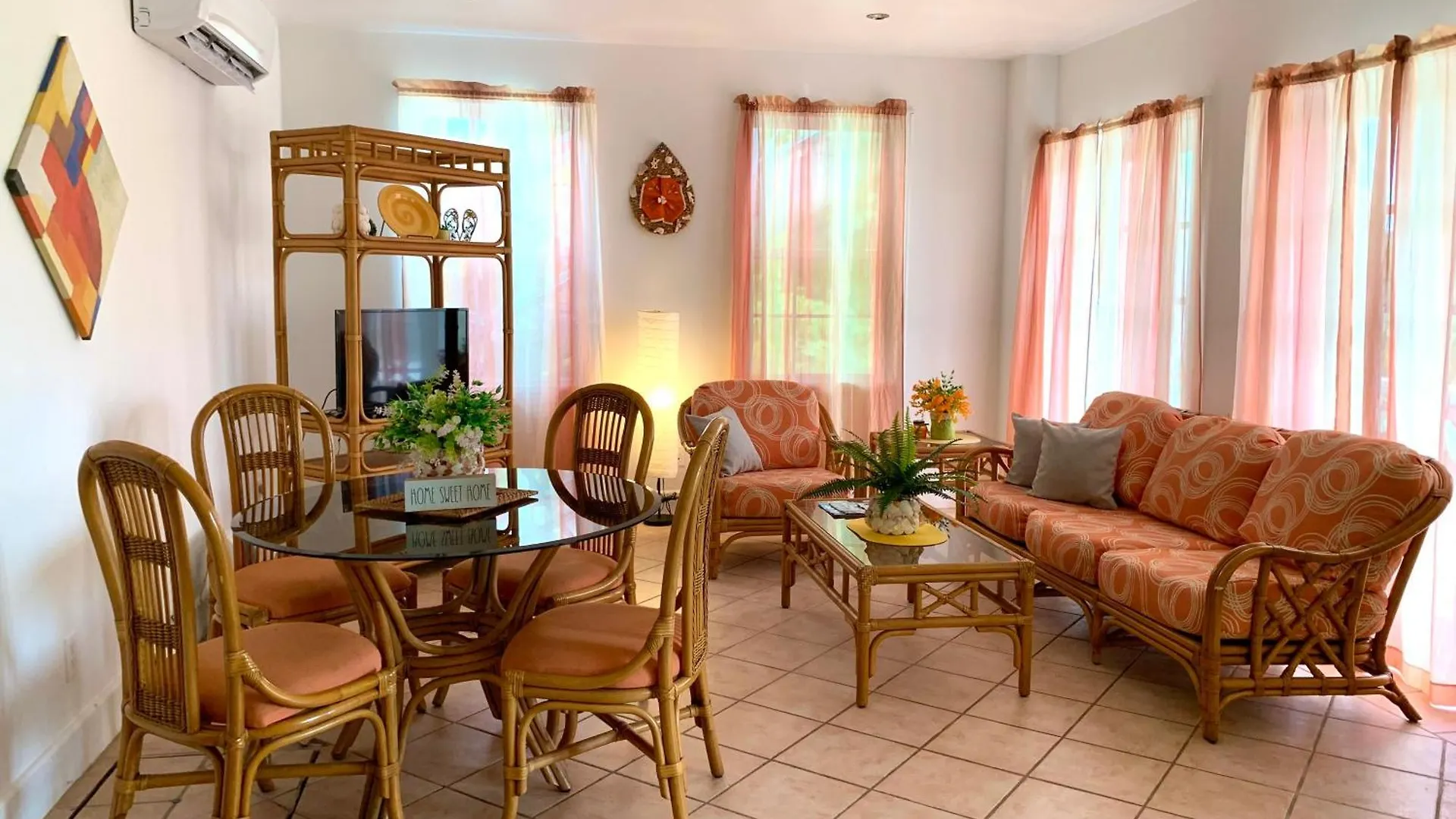 Jolly Holiday Apartment 1 B联系方式
